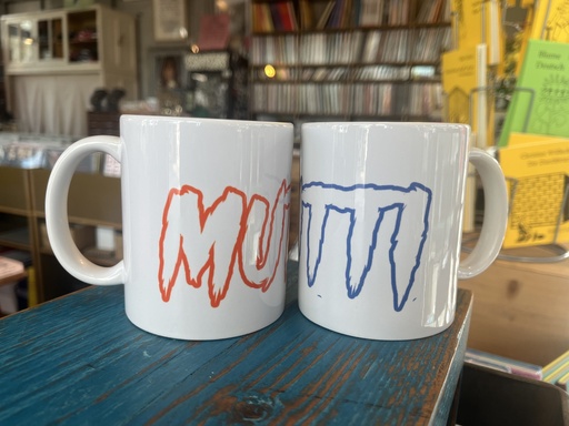 [PR/04344] Mutti Becher Blau oder Orange
